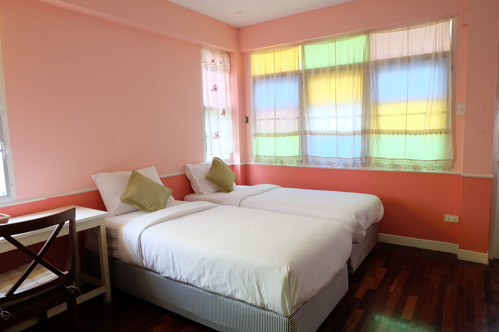 Udee Cozy Bed & Breakfast Chiang Mai Exteriör bild