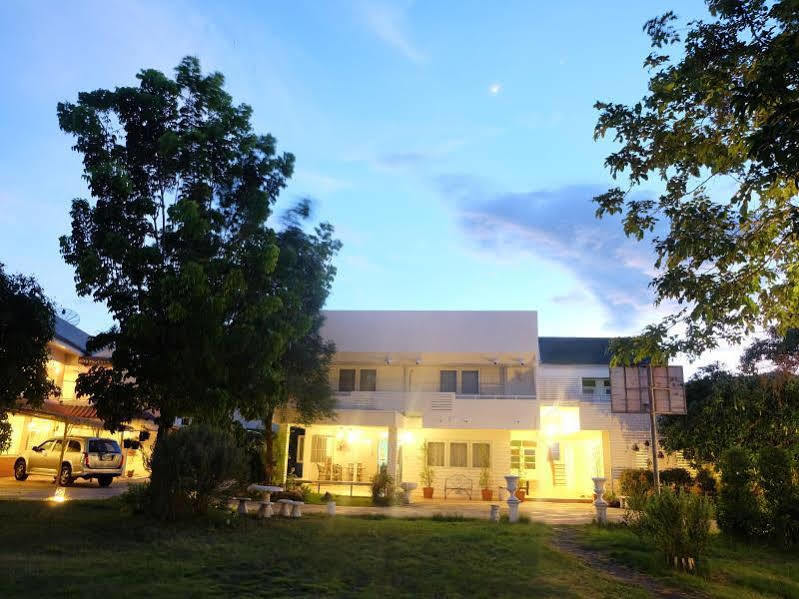 Udee Cozy Bed & Breakfast Chiang Mai Exteriör bild