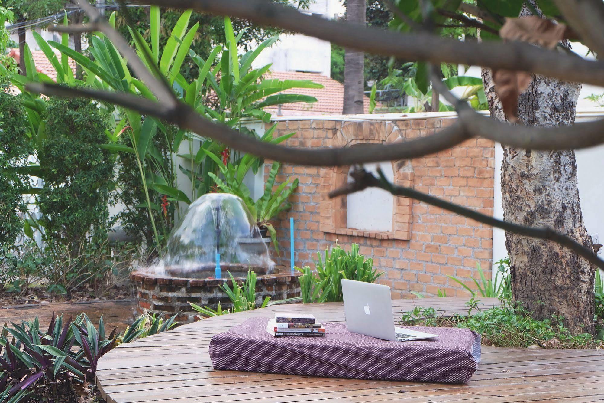 Udee Cozy Bed & Breakfast Chiang Mai Exteriör bild