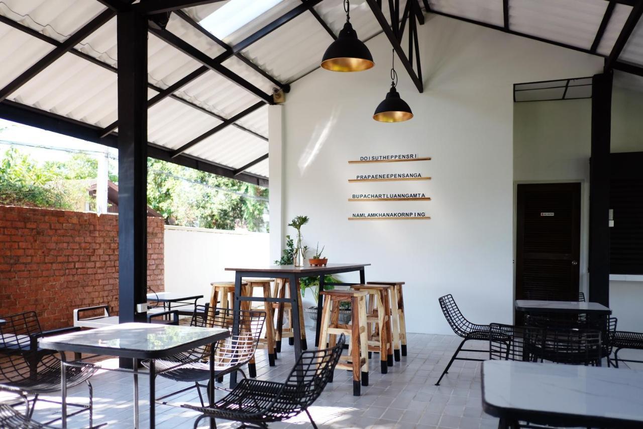 Udee Cozy Bed & Breakfast Chiang Mai Exteriör bild