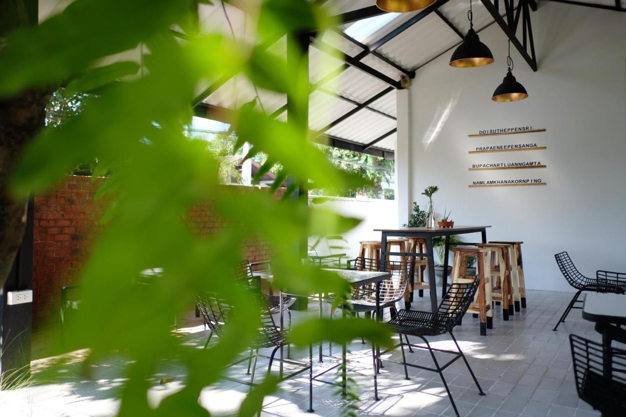 Udee Cozy Bed & Breakfast Chiang Mai Exteriör bild